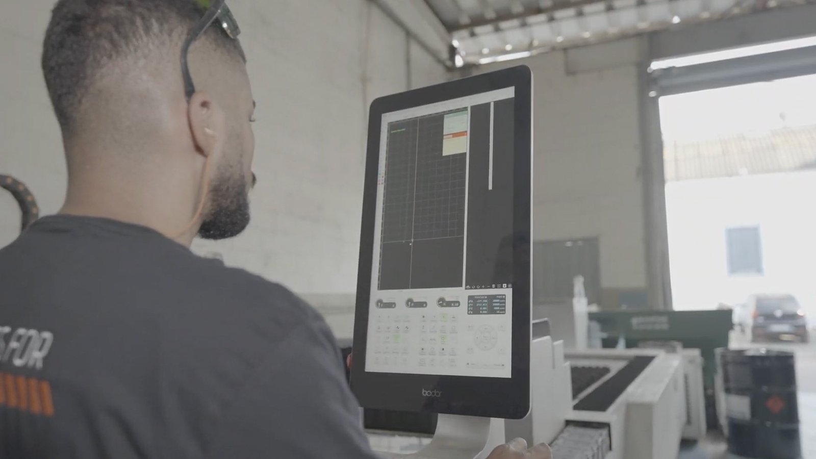 Sobre Nós - VOLMAKER MACHINES | Lines for the Future